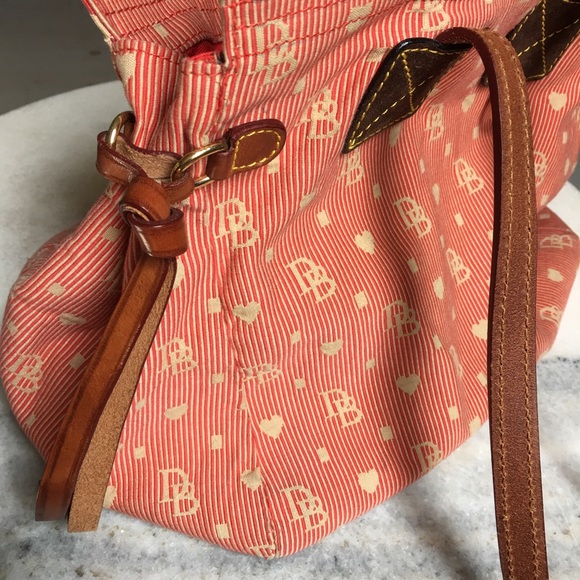 Vintage Dooney & Bourke Canvas Heart Bag - Picture 2 of 7